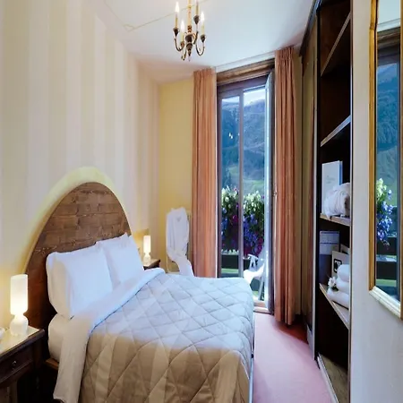 Hotel Pare 3*