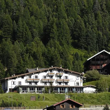 Pare Hotel 3*