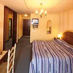 Hotel Pare